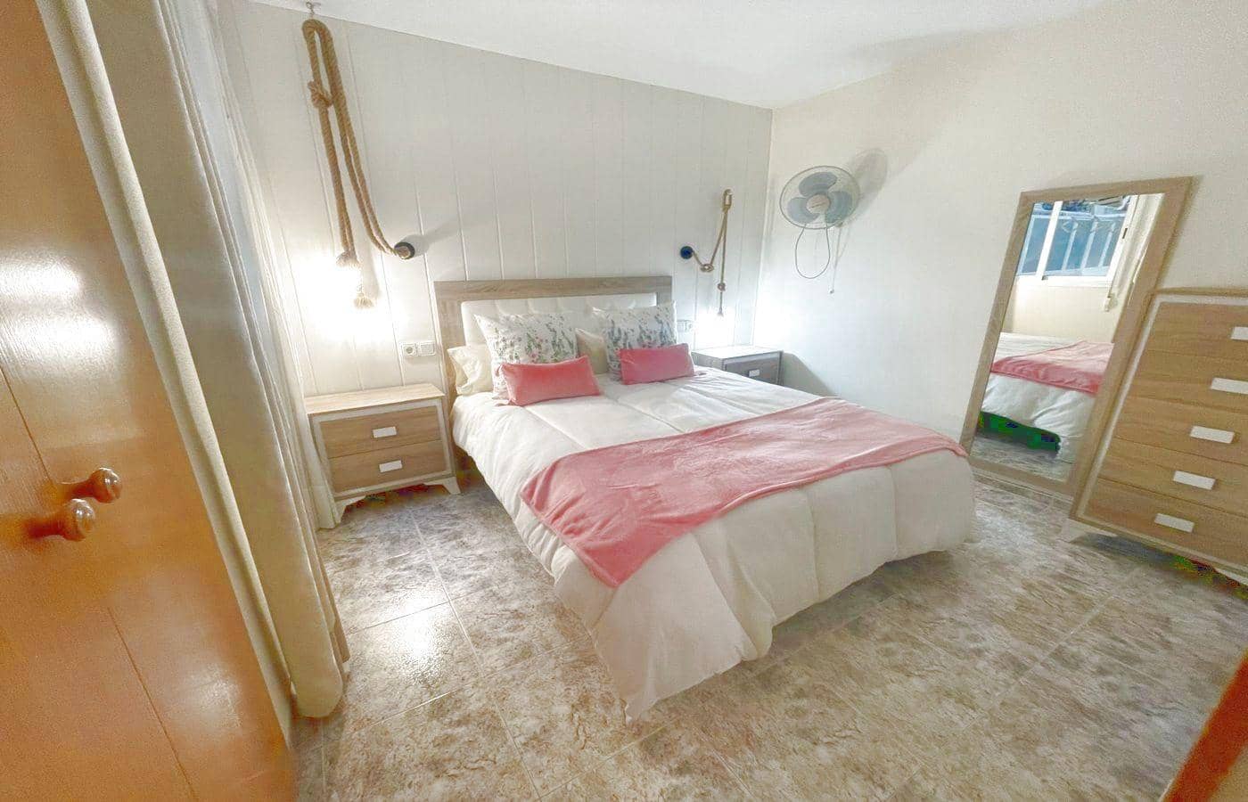 4 bedroom Flat for sale in Sant Carles de la Rapita - € 159,000 (Ref: 9690616)