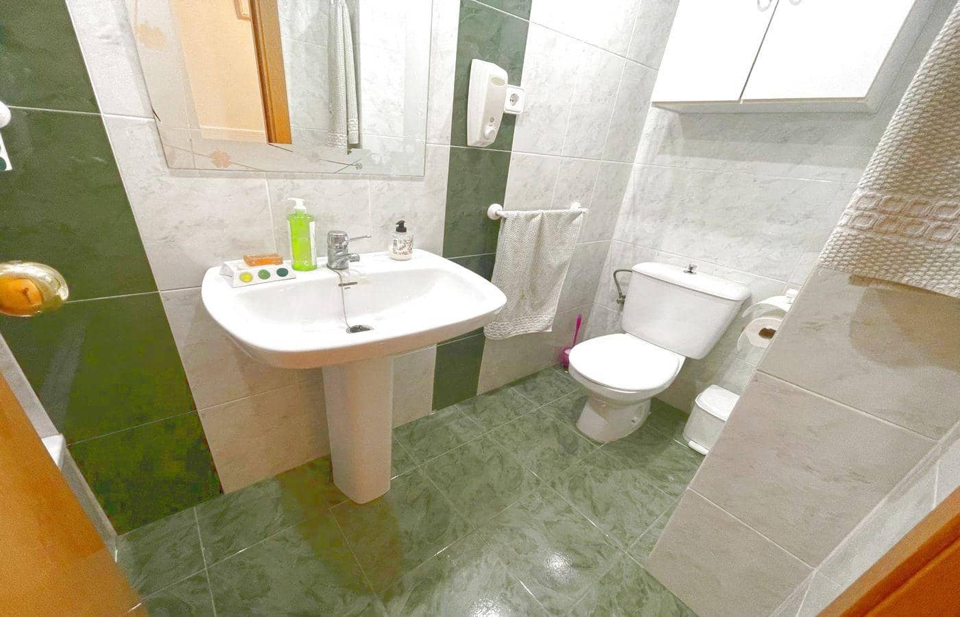 4 bedroom Flat for sale in Sant Carles de la Rapita - € 159,000 (Ref: 9690616)