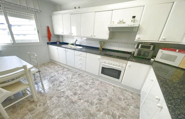 4 sypialnia Mieszkanie na sprzedaż w Sant Carles de la Ràpita - 158 500 € (Ref: 9690616)