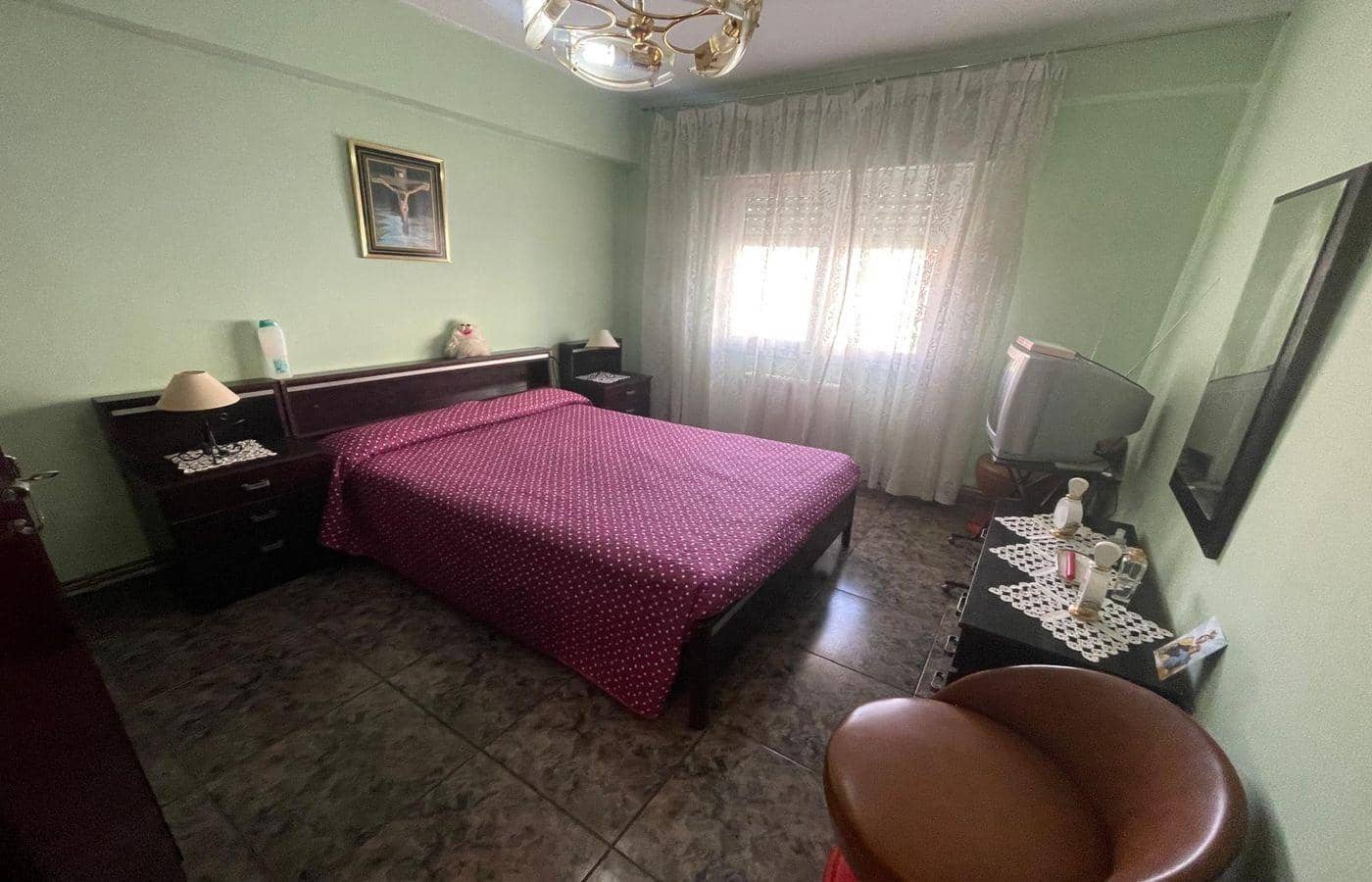 4 bedroom Flat for sale in Sant Carles de la Rapita - € 99,000 (Ref: 9701635)