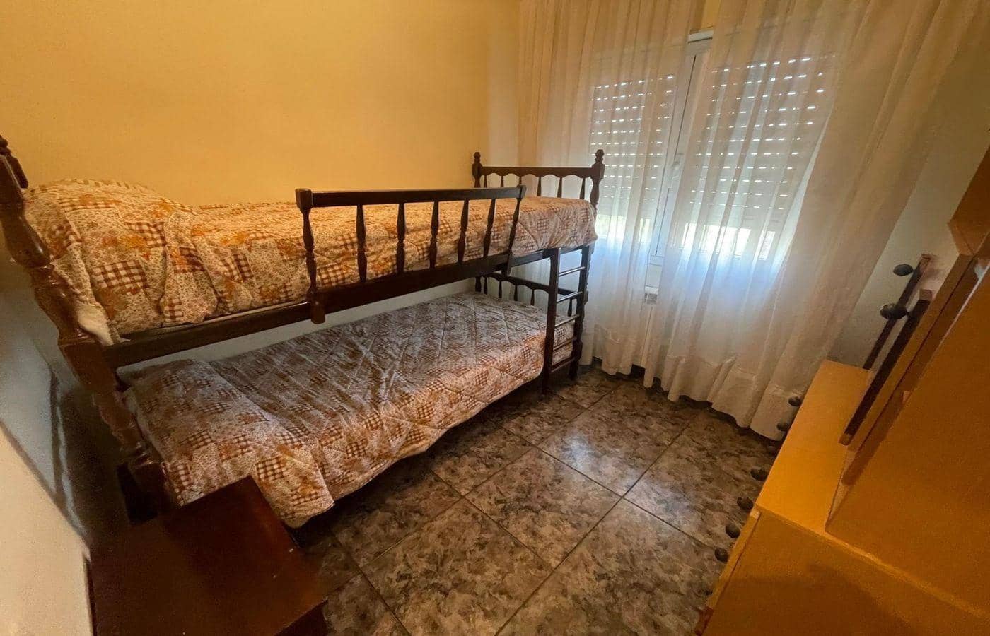 4 bedroom Flat for sale in Sant Carles de la Rapita - € 99,000 (Ref: 9701635)