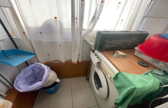 4 sovrum Lägenhet till salu i Sant Carles de la Ràpita - 99 000 € (Ref: 9701635)