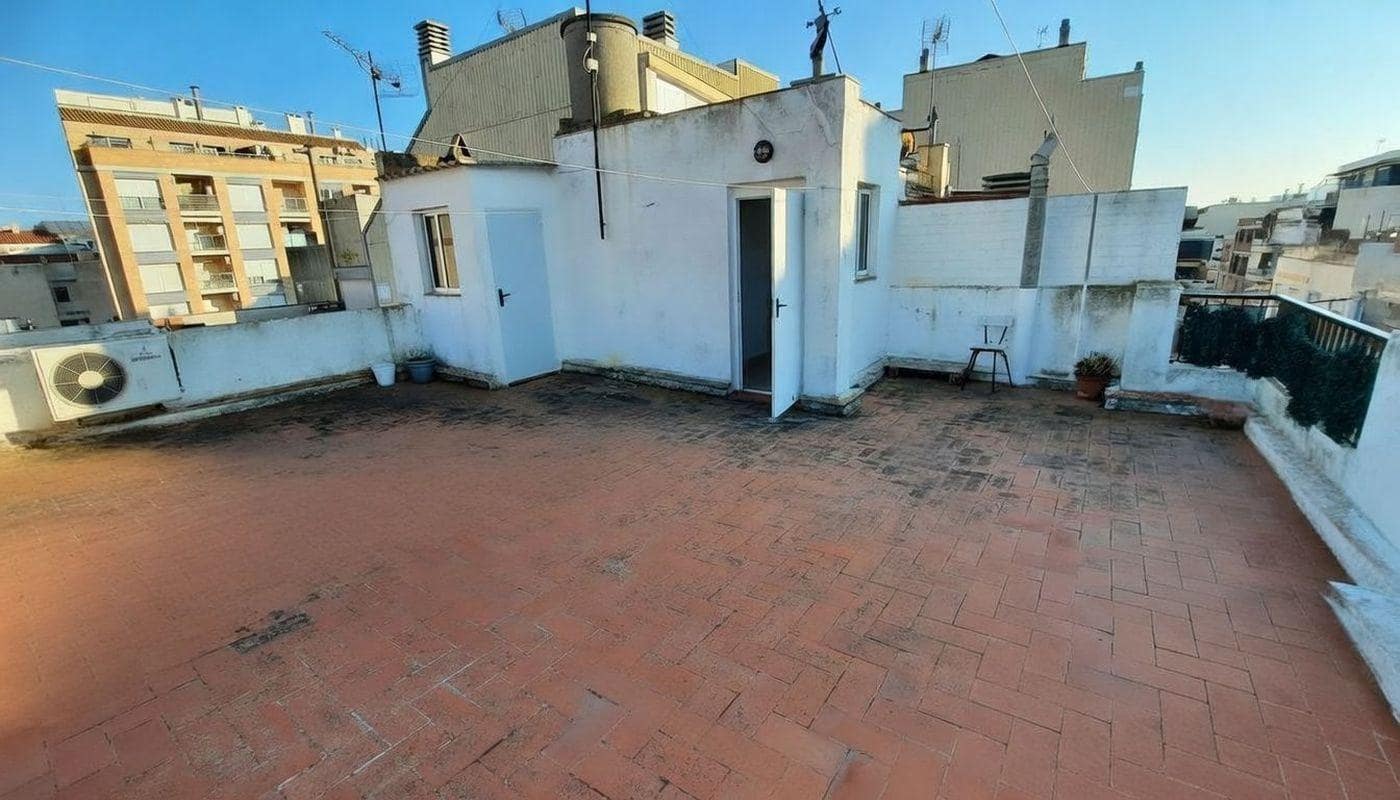 2 bedroom Townhouse for sale in Sant Carles de la Rapita - € 197,000 (Ref: 9743138)