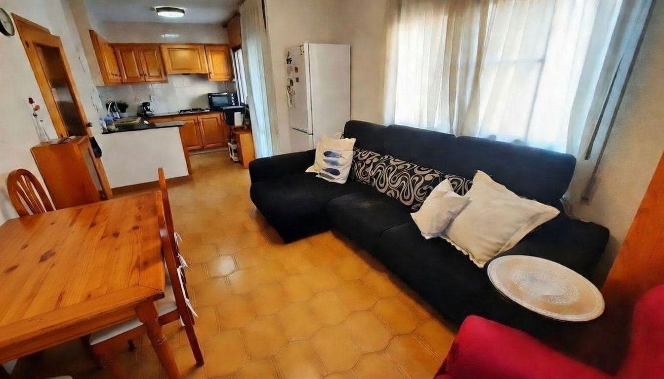 2 bedroom Townhouse for sale in Sant Carles de la Rapita - € 165,000 (Ref: 9743138)