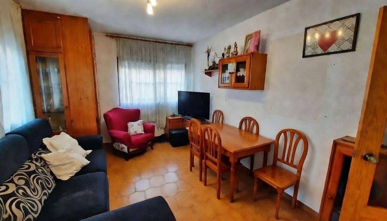 2 bedroom Townhouse for sale in Sant Carles de la Rapita - € 165,000 (Ref: 9743138)