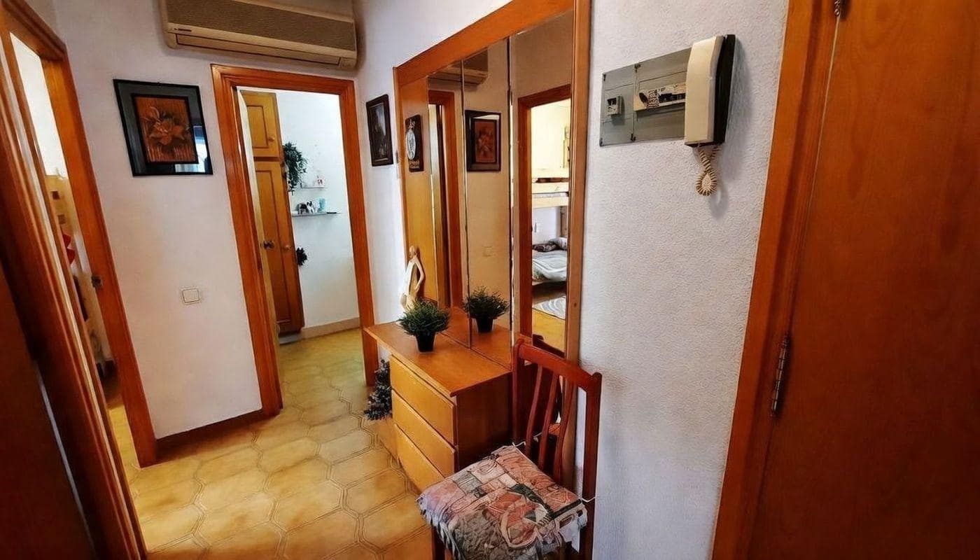 2 bedroom Townhouse for sale in Sant Carles de la Rapita - € 165,000 (Ref: 9743138)