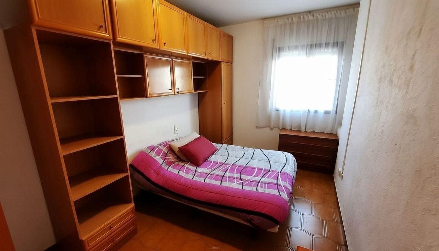 2 bedroom Townhouse for sale in Sant Carles de la Rapita - € 165,000 (Ref: 9743138)