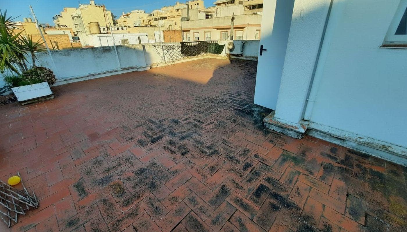 2 bedroom Townhouse for sale in Sant Carles de la Rapita - € 165,000 (Ref: 9743138)