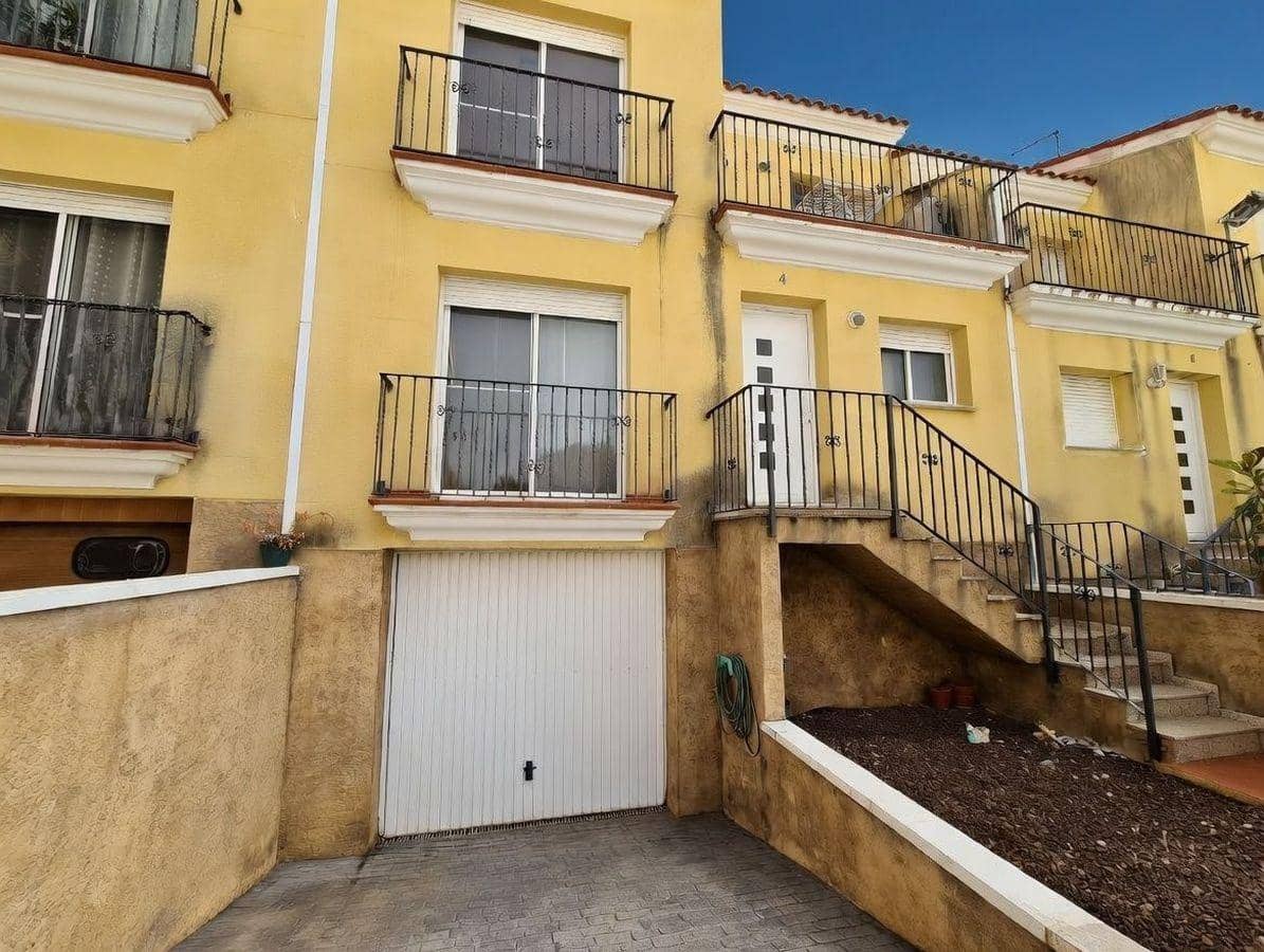 3 sovrum Radhus till salu i Alcanar med garage - 230 000 € (Ref: 9773069)