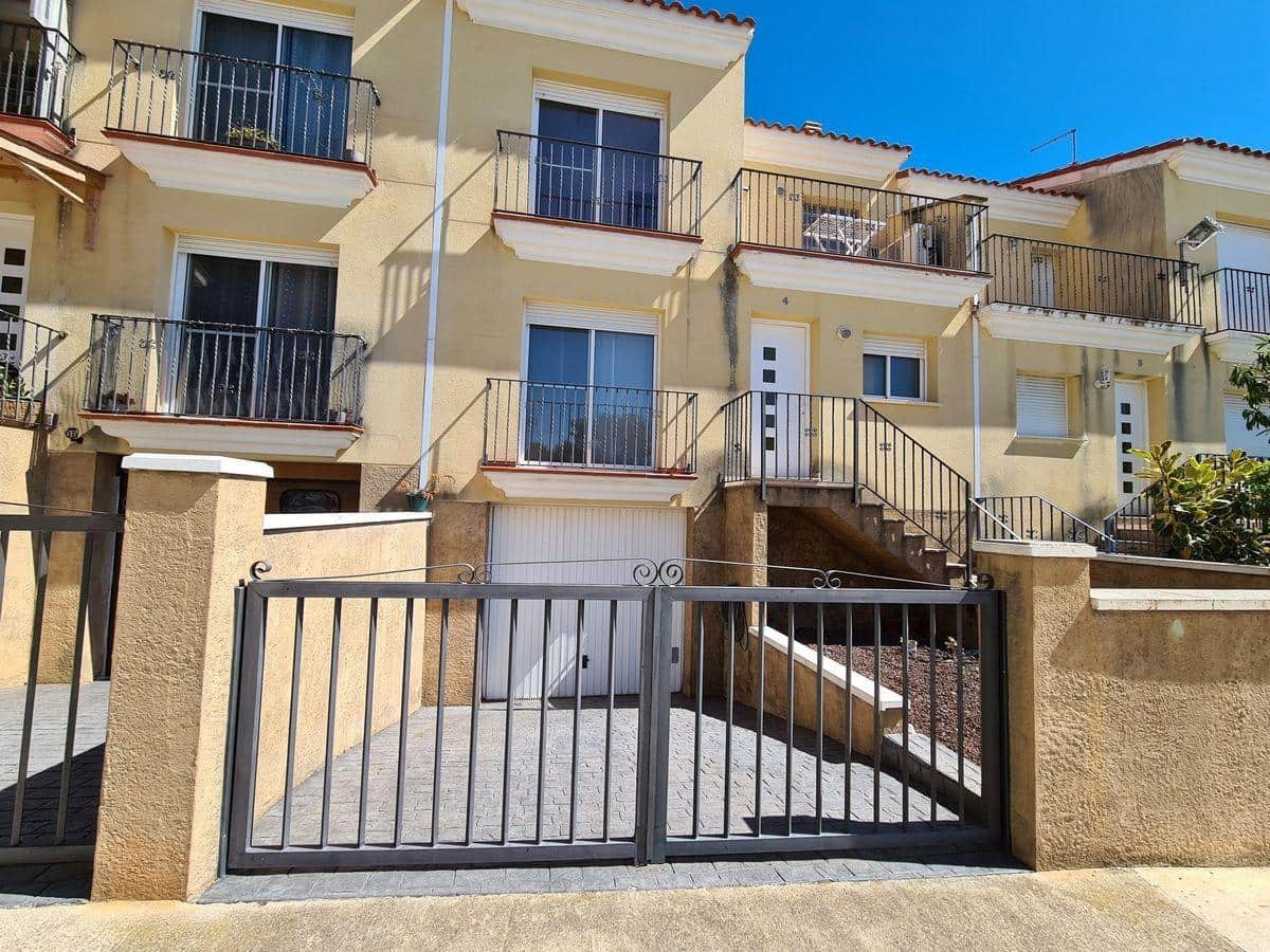 3 sovrum Radhus till salu i Alcanar med garage - 230 000 € (Ref: 9773069)