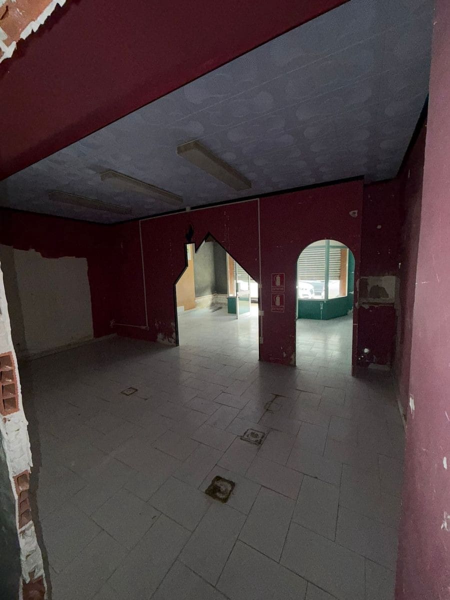 Local Commercial à vendre à Vinaros - 100 000 € (Ref: 9782997)