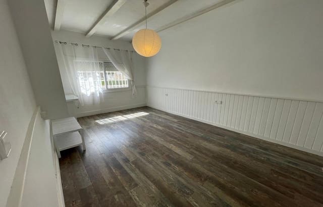 5 soverom Villa til salgs i Alcanar med svømmebasseng garasje - € 289 000 (Ref: 9797114)