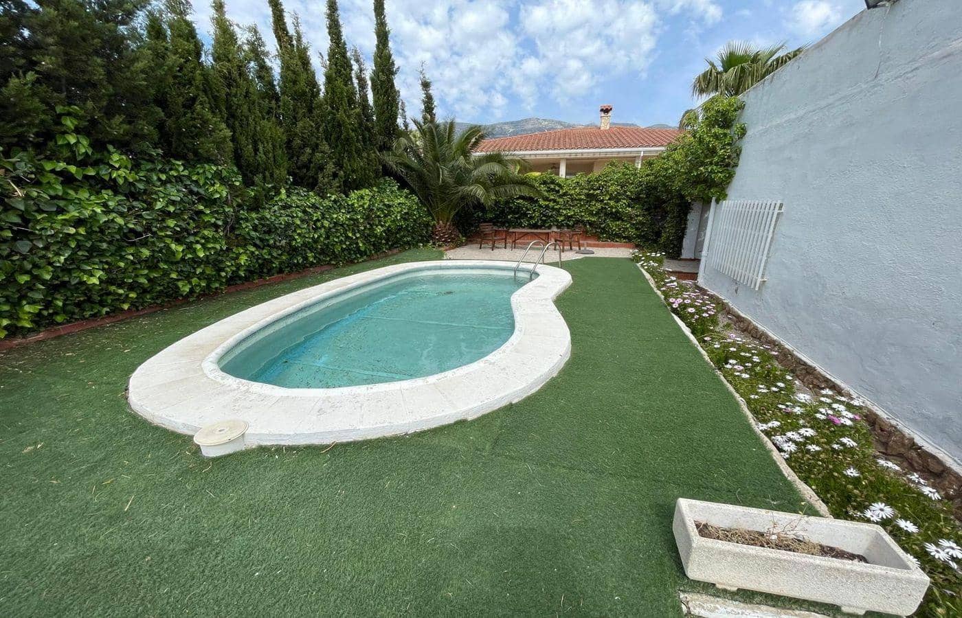 5 soverom Villa til salgs i Alcanar med svømmebasseng garasje - € 289 000 (Ref: 9797114)