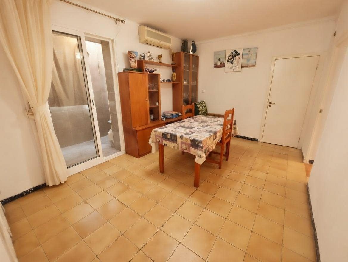 4 makuuhuone Asunto myytävänä paikassa Sant Carles de la Rapita - 95 000 € (Ref: 9811582)