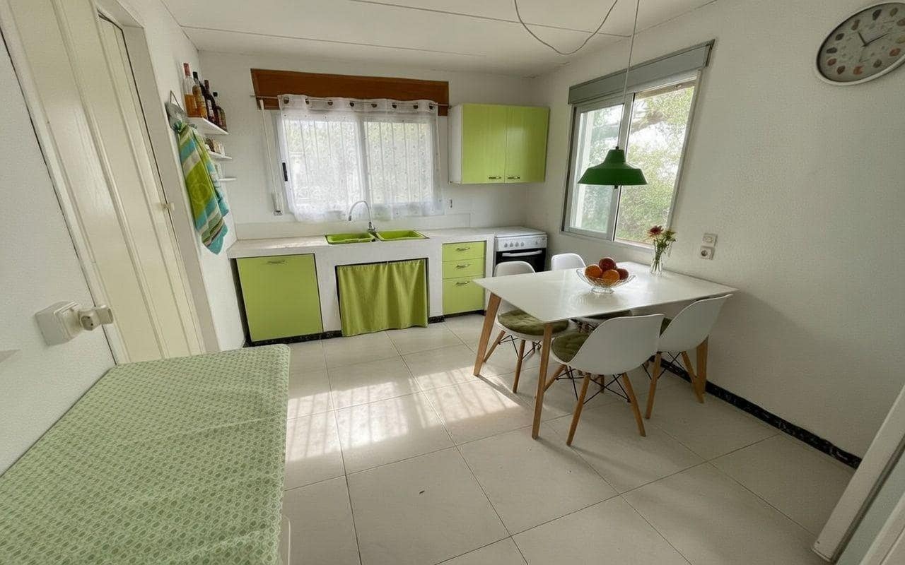 4 slaapkamer Villa te koop in Les Cases d'Alcanar met garage - € 160.000 (Ref: 9818236)
