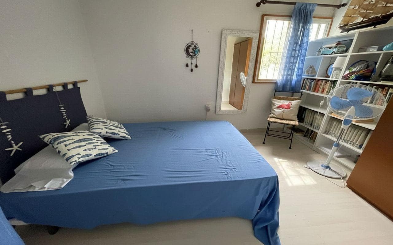 4 slaapkamer Villa te koop in Les Cases d'Alcanar met garage - € 160.000 (Ref: 9818236)