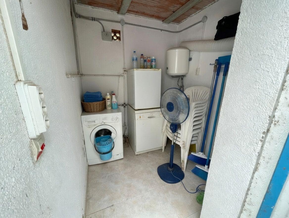4 slaapkamer Villa te koop in Les Cases d'Alcanar met garage - € 160.000 (Ref: 9818236)