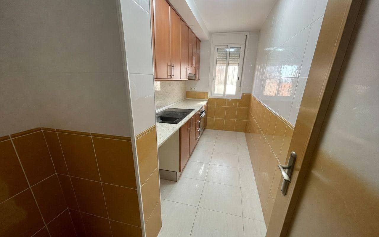 2 bedroom Apartment for sale in Sant Carles de la Rapita - € 153,000 (Ref: 9833667)