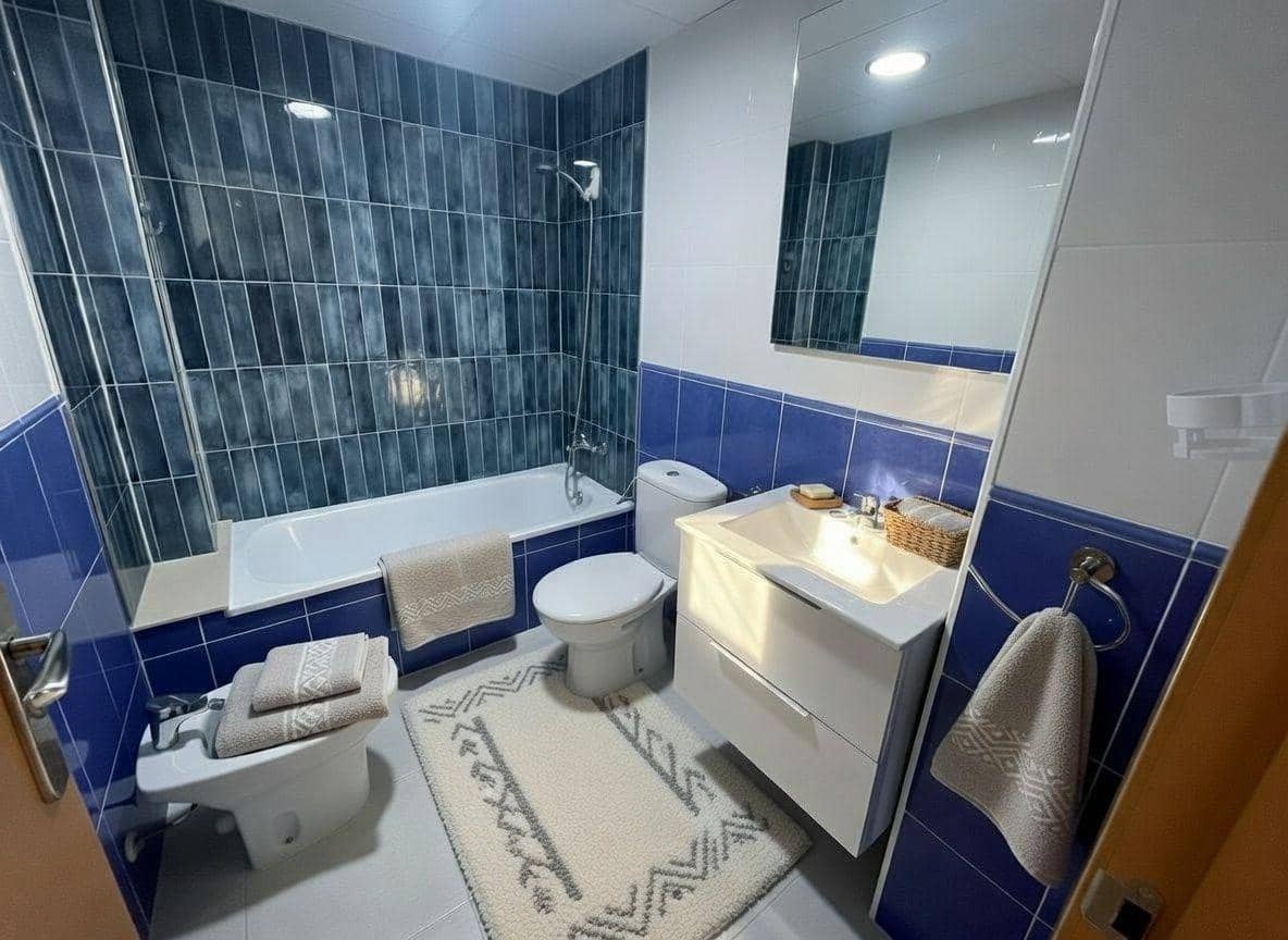2 bedroom Apartment for sale in Sant Carles de la Rapita - € 153,000 (Ref: 9833667)