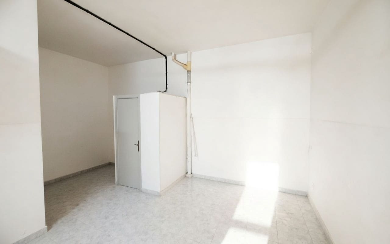 3 bedroom Flat for sale in Sant Carles de la Rapita with garage - € 140,000 (Ref: 9849381)