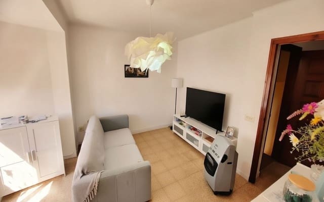 3 soveværelse Lejlighed til salg i Sant Carles de la Ràpita med garage - € 140.000 (Ref: 9849381)