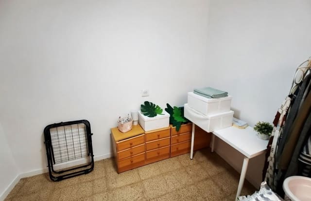 3 soveværelse Lejlighed til salg i Sant Carles de la Ràpita med garage - € 140.000 (Ref: 9849381)