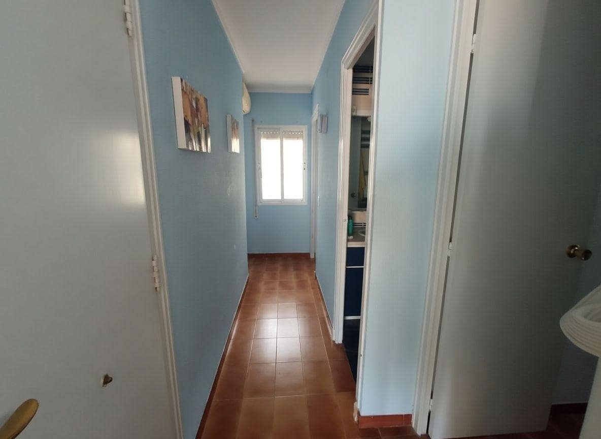 3 bedroom Flat for sale in Sant Carles de la Rapita - € 95,000 (Ref: 9849382)