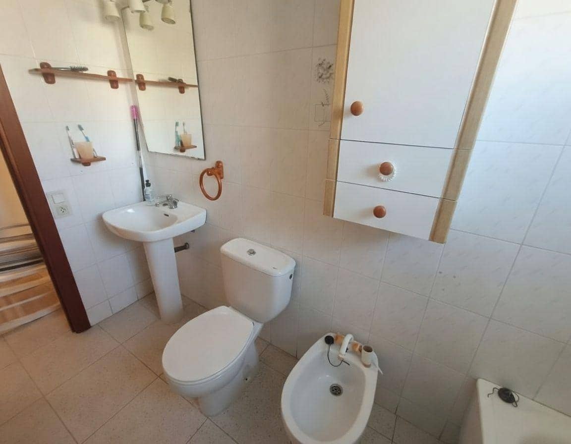 2 soveværelse Lejlighed til salg i Sant Carles de la Rapita - € 100.000 (Ref: 9851765)