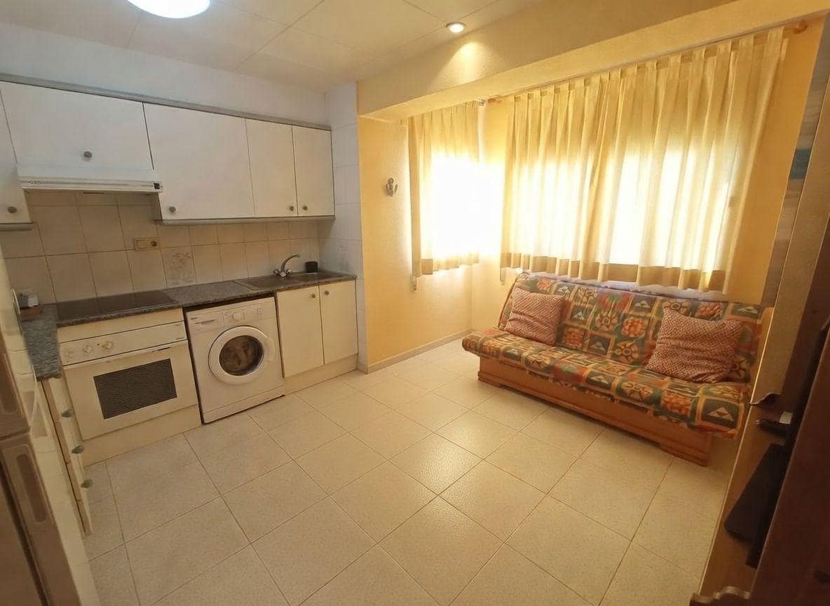2 soveværelse Lejlighed til salg i Sant Carles de la Rapita - € 100.000 (Ref: 9851765)