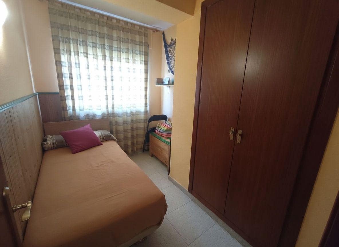 2 soveværelse Lejlighed til salg i Sant Carles de la Rapita - € 100.000 (Ref: 9851765)