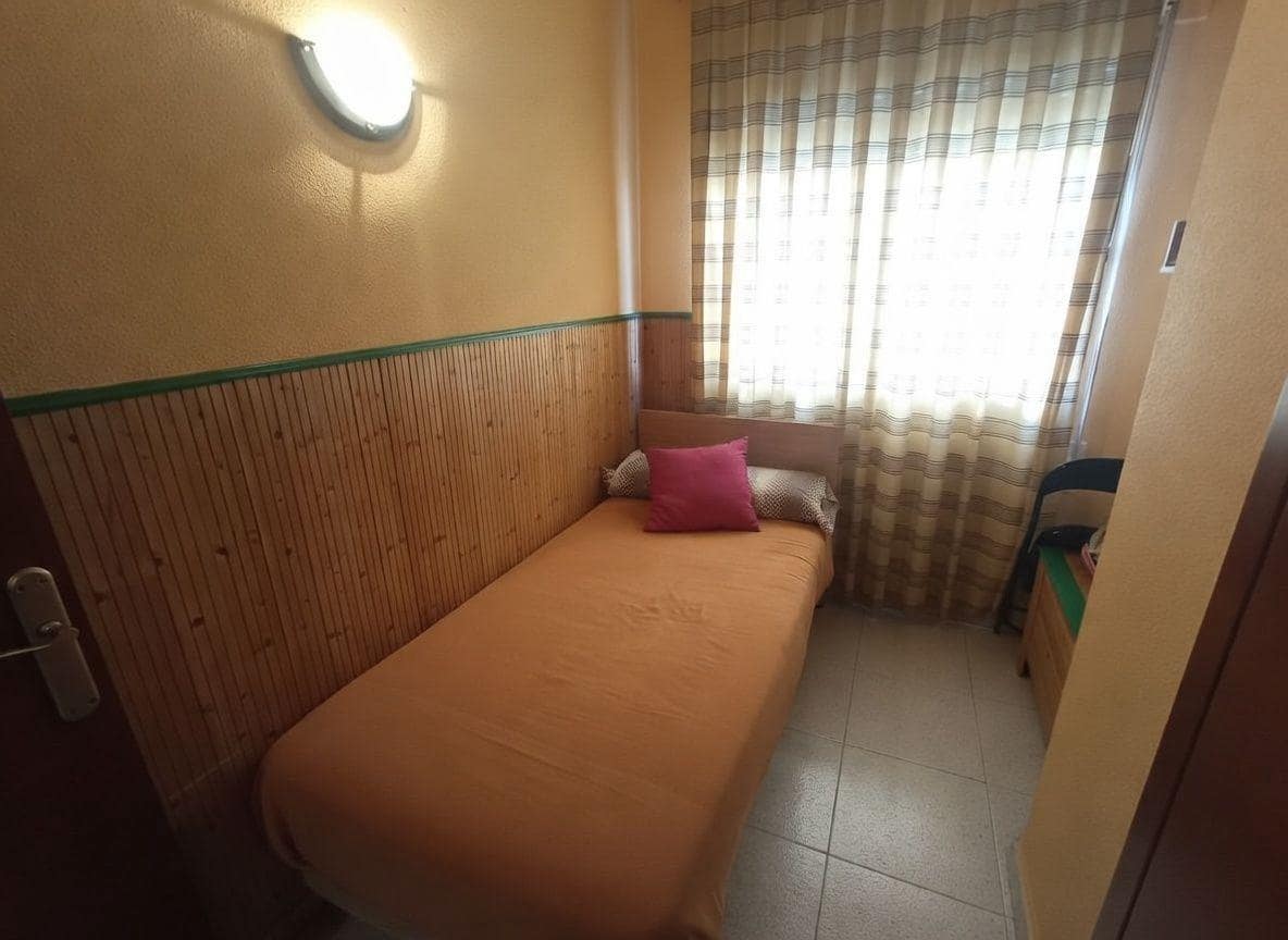 2 soveværelse Lejlighed til salg i Sant Carles de la Rapita - € 100.000 (Ref: 9851765)