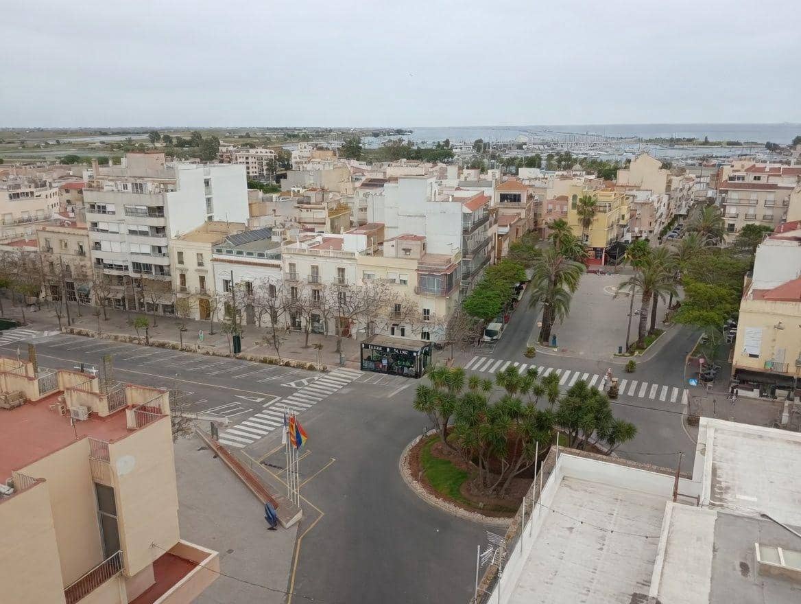 2 soveværelse Lejlighed til salg i Sant Carles de la Rapita - € 100.000 (Ref: 9851765)