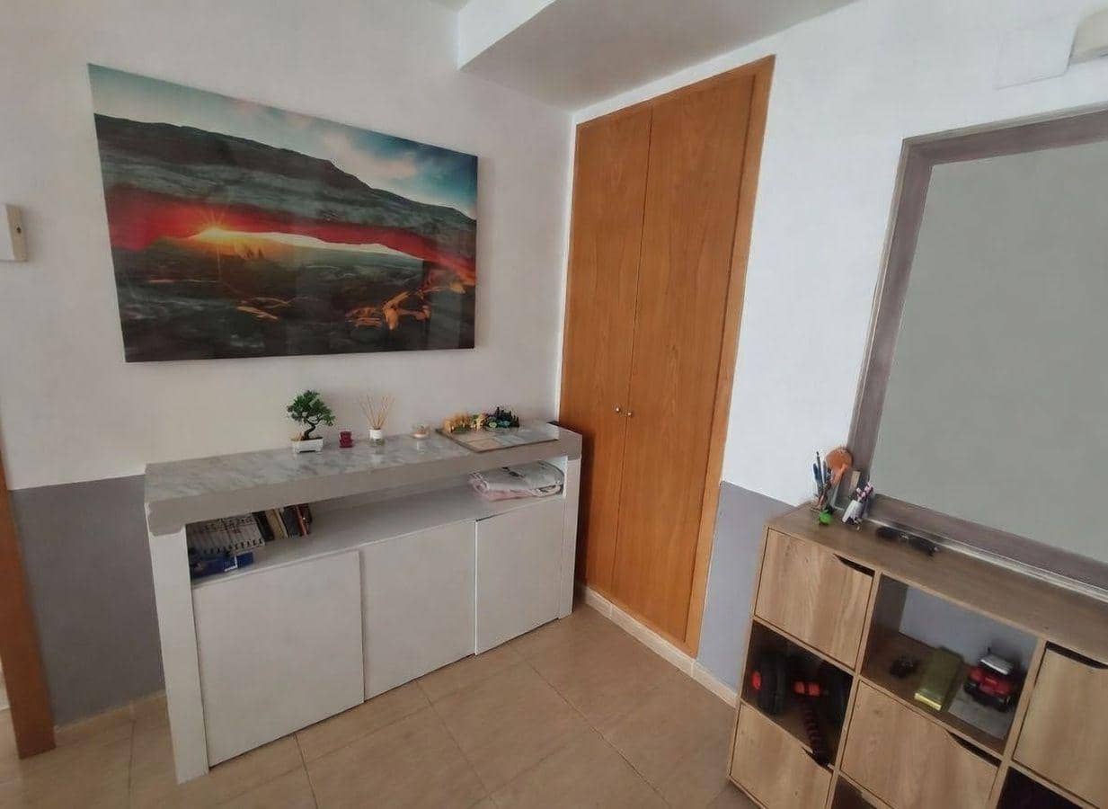 3 slaapkamer Flat te koop in Sant Carles de la Rapita - € 145.000 (Ref: 9892379)