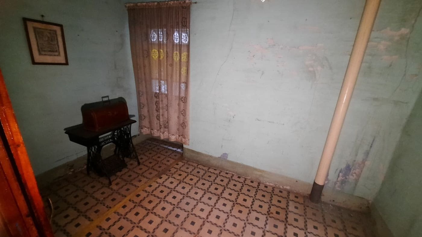 5 Zimmer Firma/Unternehmen zu verkaufen in Vinaros - 180.000 € (Ref: 9893887)
