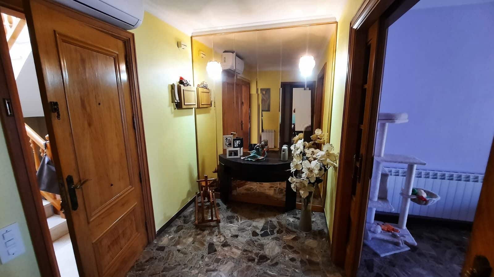 5 sovrum Hus till salu i Sant Carles de la Rapita med garage - 260 000 € (Ref: 9898700)