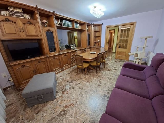 5 soverom Hus til salgs i Sant Carles de la Ràpita med garasje - € 260 000 (Ref: 9898700)