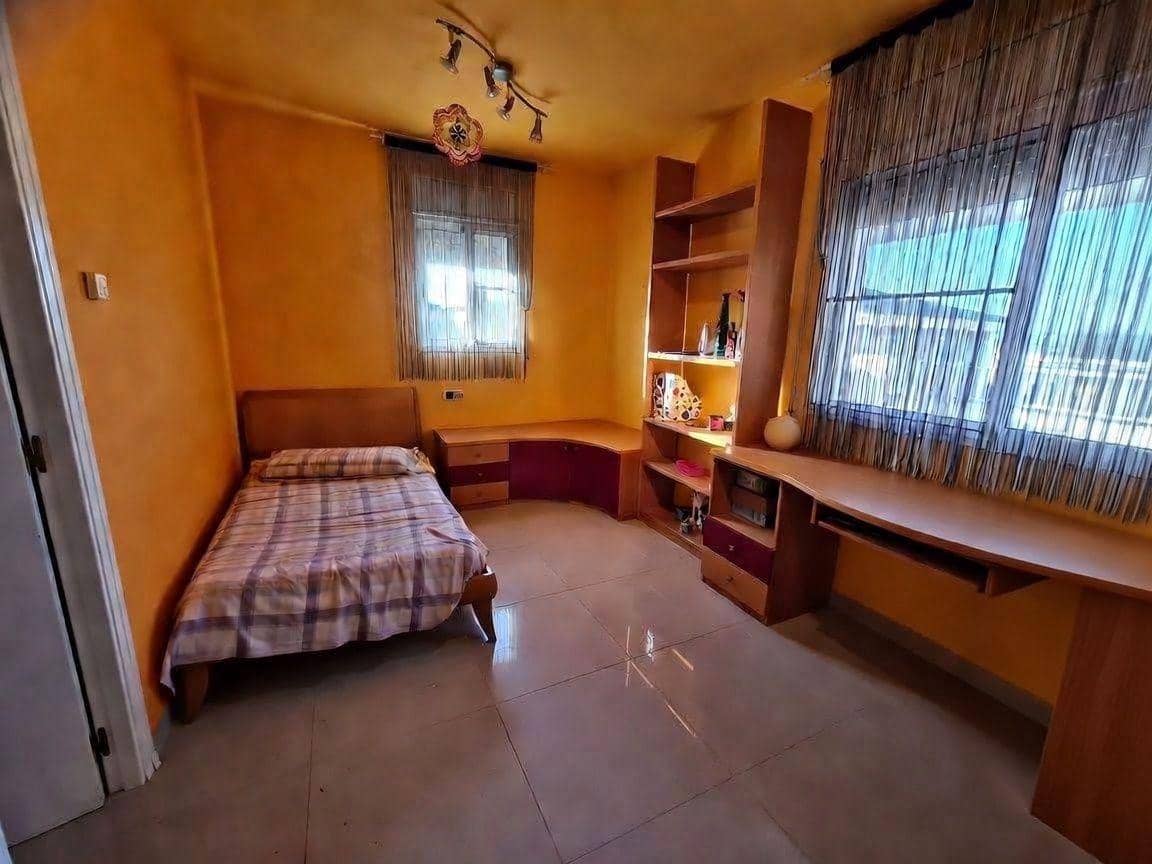 5 makuuhuone Huvila myytävänä paikassa Masdenverge - 249 000 € (Ref: 9913181)