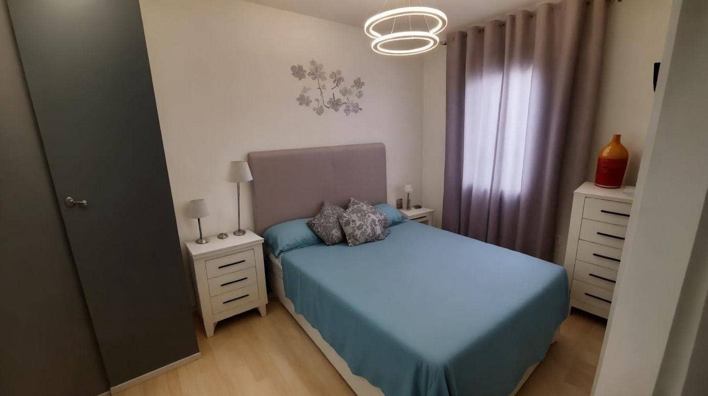 4 bedroom Townhouse for sale in Sant Carles de la Rapita - € 225,000 (Ref: 9929406)