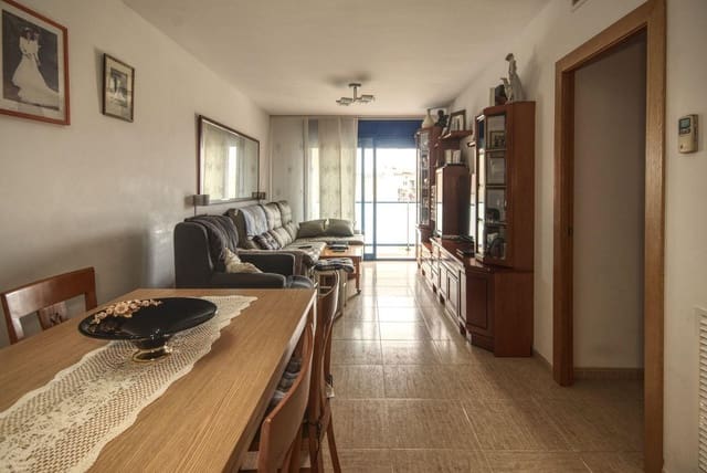 3 soveværelse Lejlighed til salg i Sant Carles de la Ràpita med garage - € 140.000 (Ref: 9942538)