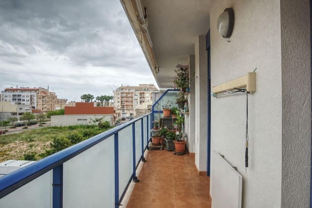3 soveværelse Lejlighed til salg i Sant Carles de la Ràpita med garage - € 140.000 (Ref: 9942538)