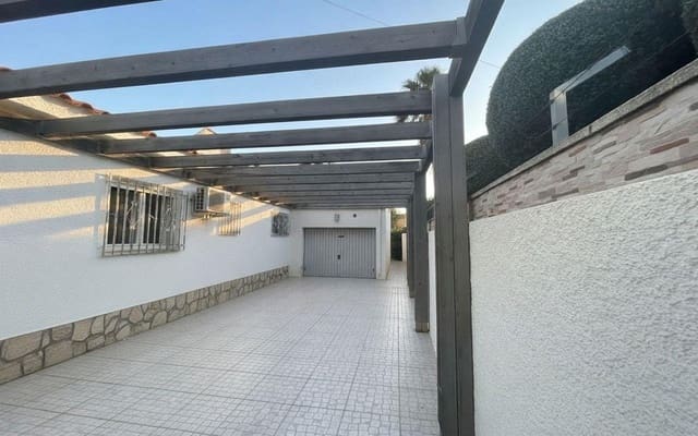 3 sypialnia Willa na sprzedaż w Vinaròs z basenem garażem - 370 000 € (Ref: 9973329)