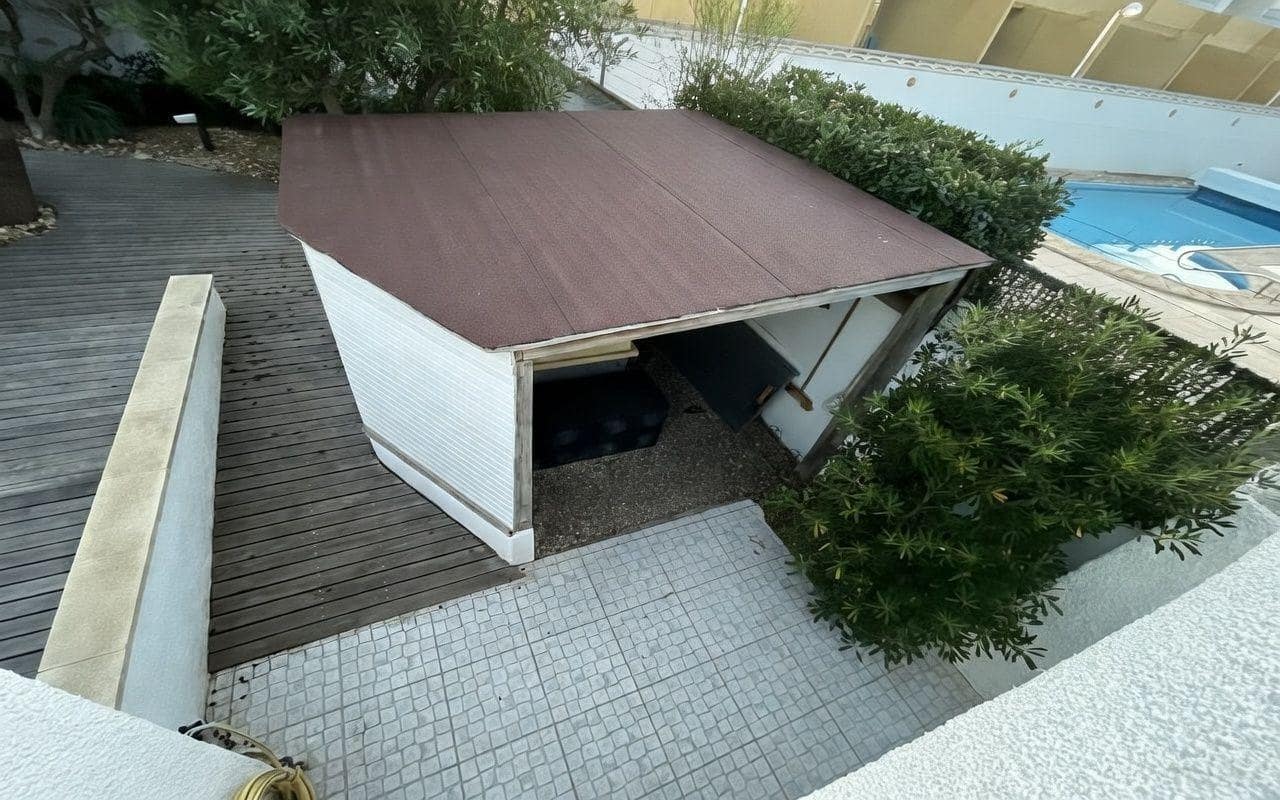 Chalet de 3 habitaciones en Vinaròs en venta con piscina garaje - 370.000 € (Ref: 9973329)