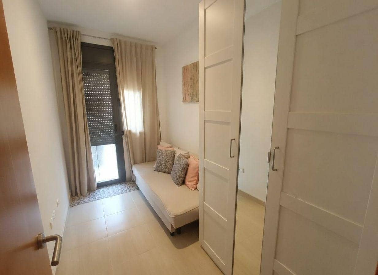 Piso de 2 habitaciones en Sant Carles de la Ràpita en venta con piscina - 137.000 € (Ref: 9975447)