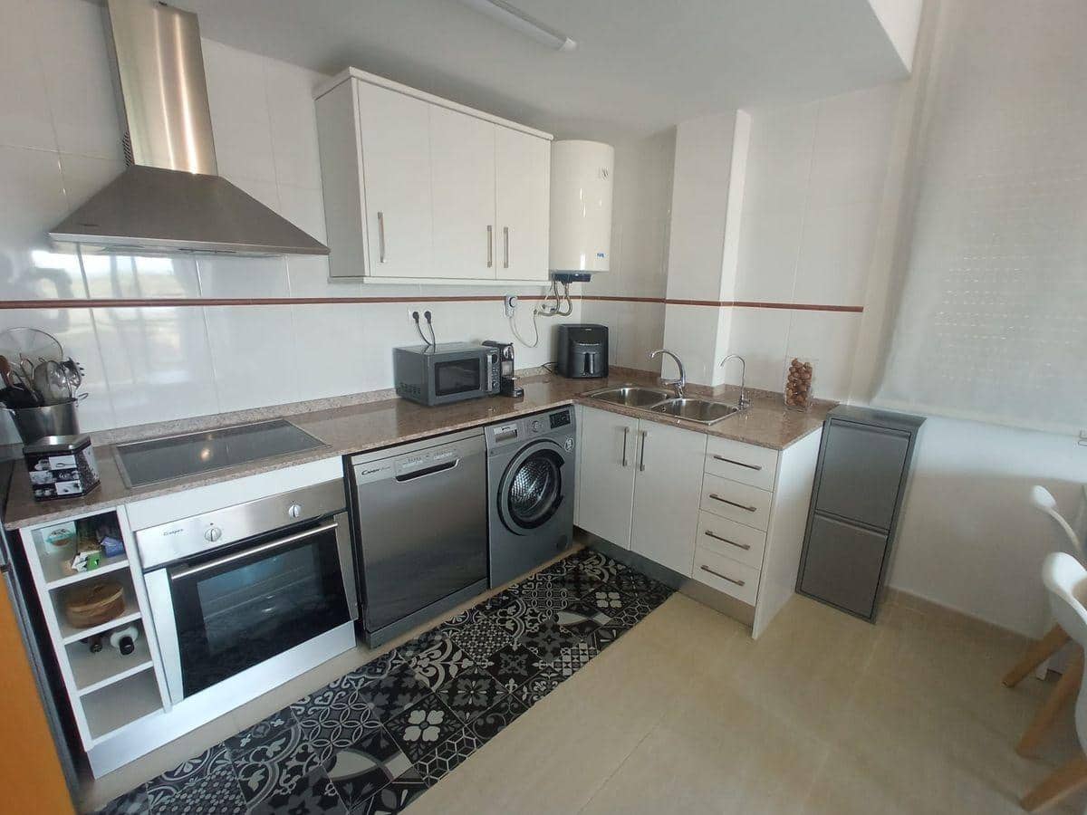Piso de 2 habitaciones en Sant Carles de la Ràpita en venta con piscina - 137.000 € (Ref: 9975447)