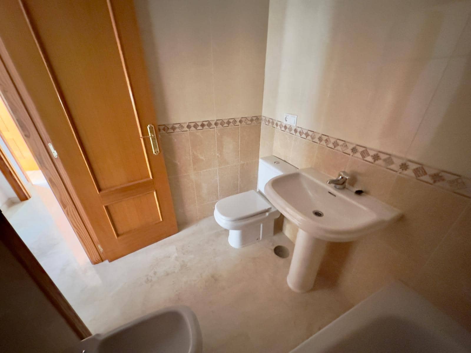 2 sypialnia Apartament na sprzedaż w Benidorm z basenem garażem - 240 000 € (Ref: 10003733)