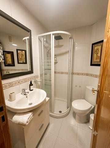 2 bedroom Apartment for sale in Benidorm with pool garage - € 309,500 (Ref: 10017572)