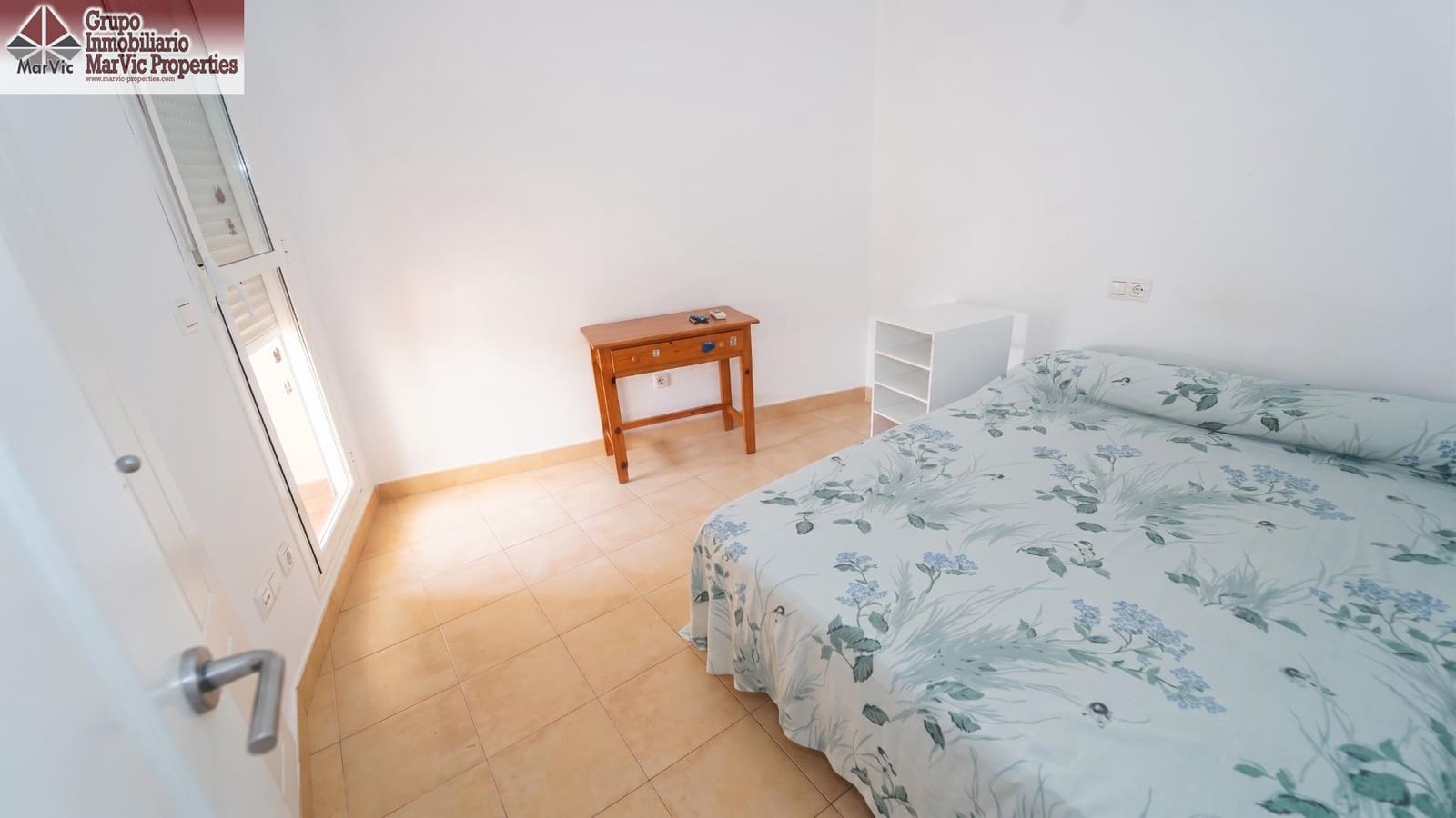 2 sovrum Lägenhet till salu i Benidorm med pool - 299 000 € (Ref: 10047405)
