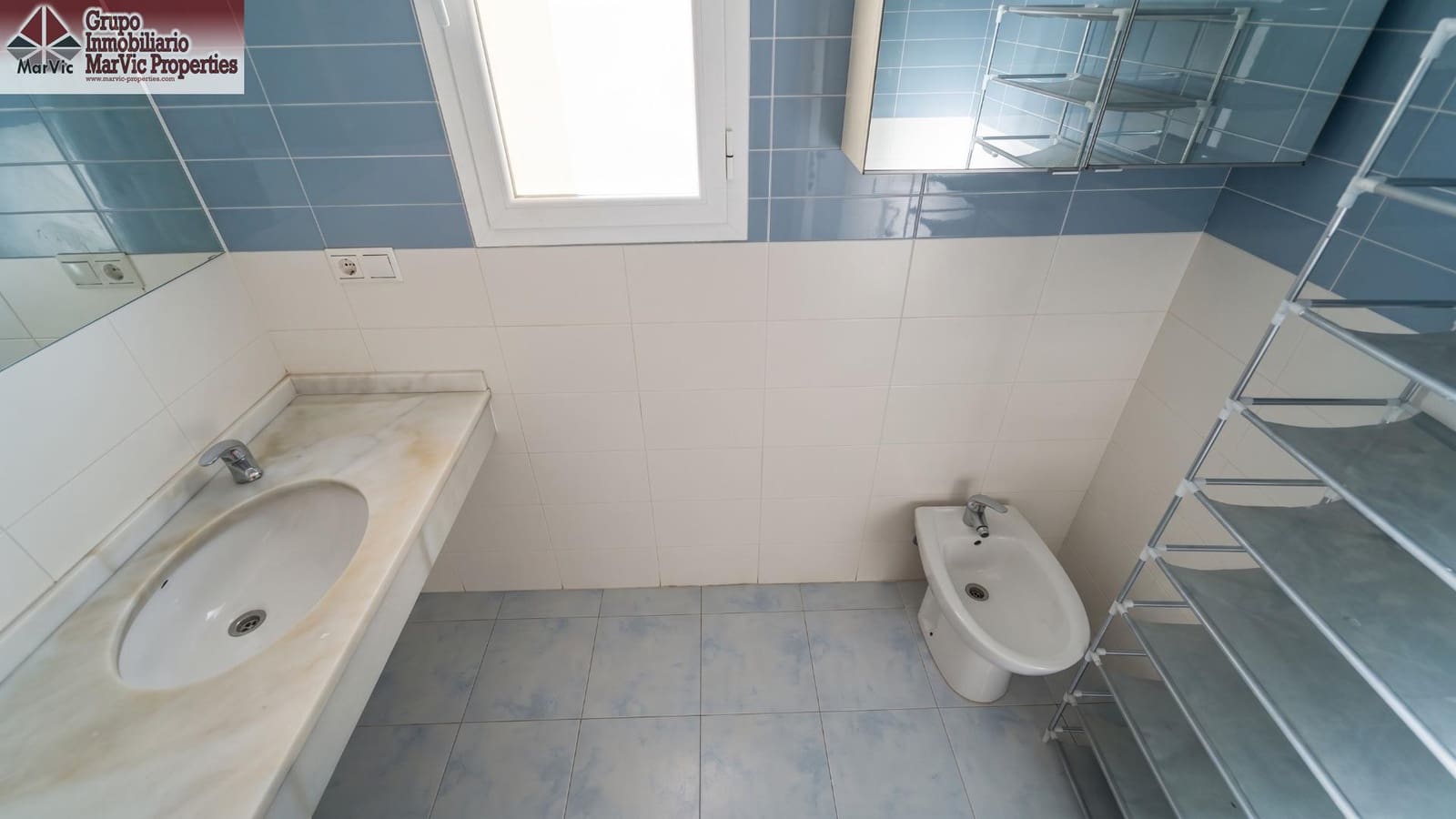 2 sovrum Lägenhet till salu i Benidorm med pool - 299 000 € (Ref: 10047405)