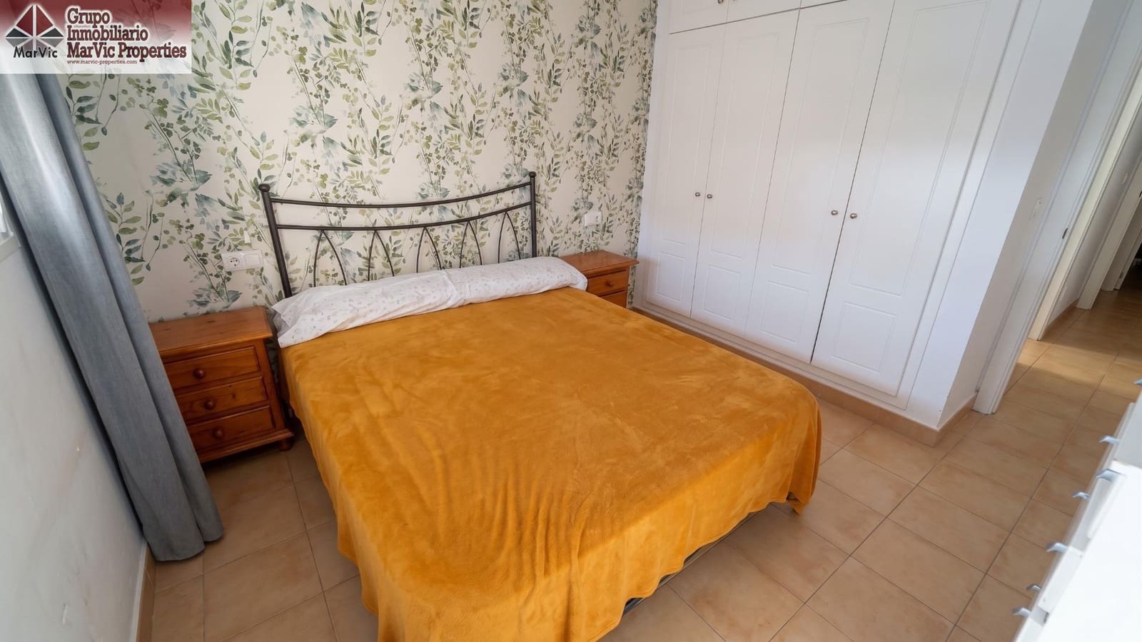 2 sovrum Lägenhet till salu i Benidorm med pool - 299 000 € (Ref: 10047405)