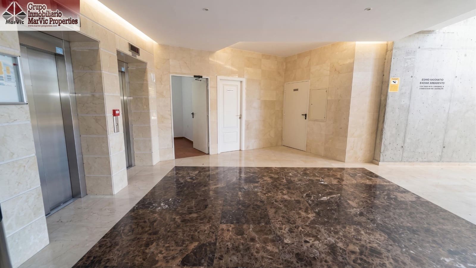 2 sovrum Lägenhet till salu i Benidorm med pool - 299 000 € (Ref: 10047405)